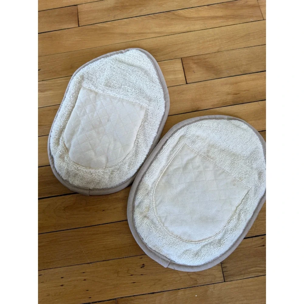 KitchenAid cream‎ oval shaped pot holders oven mitts